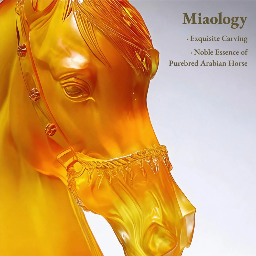 Handcrafted Glass Horse Head Sculpture – Three-Color Crystal Glass Steed Art Ornament