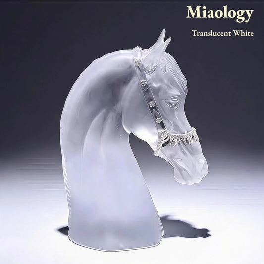Handcrafted Glass Horse Head Sculpture – Three-Color Crystal Glass Steed Art Ornament