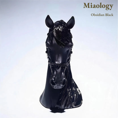 Handcrafted Glass Horse Head Sculpture – Three-Color Crystal Glass Steed Art Ornament