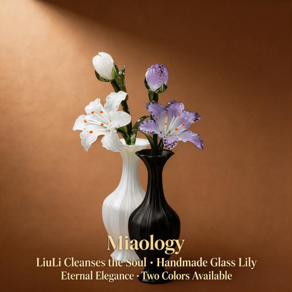 Two vases with crystal glass flowers on a brown background, featuring the brand 'Miaology'.