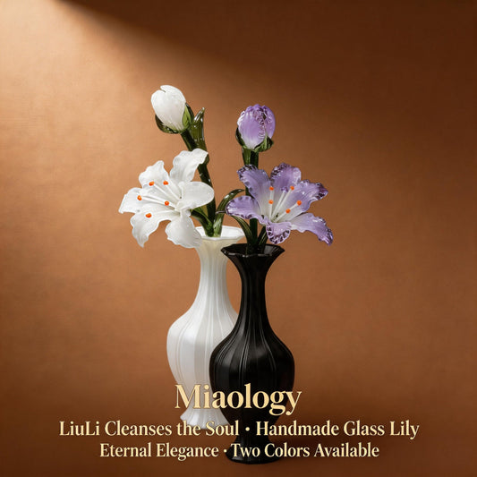 Two vases with crystal glass flowers on a brown background, featuring the brand 'Miaology'.