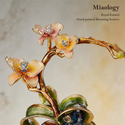 Ocean's Secret Garden | Handcrafted Liuli Shell & Blossom Sculpture