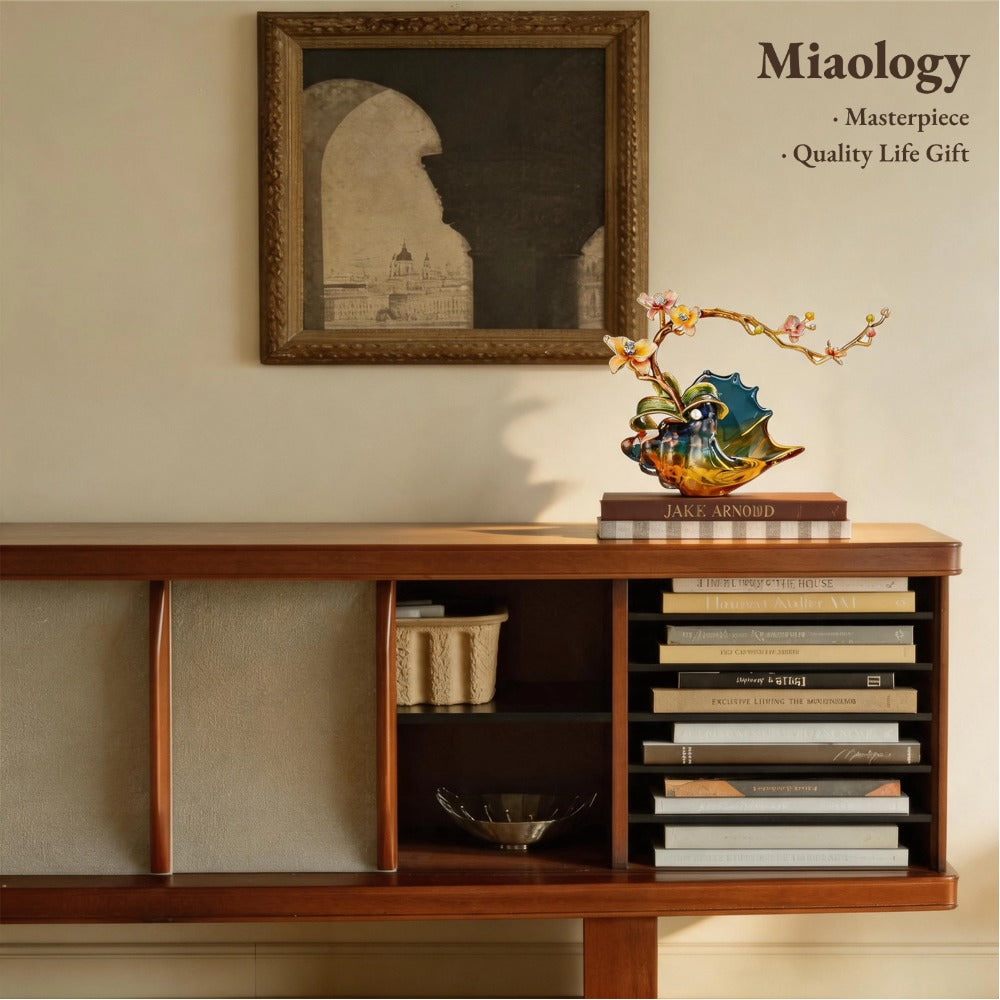 Ocean's Secret Garden | Handcrafted Liuli Shell & Blossom Sculpture